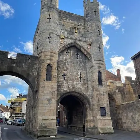 Apartment Monkgate Fortress - *